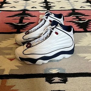 Jordan Pro Boys Basketball Shoes